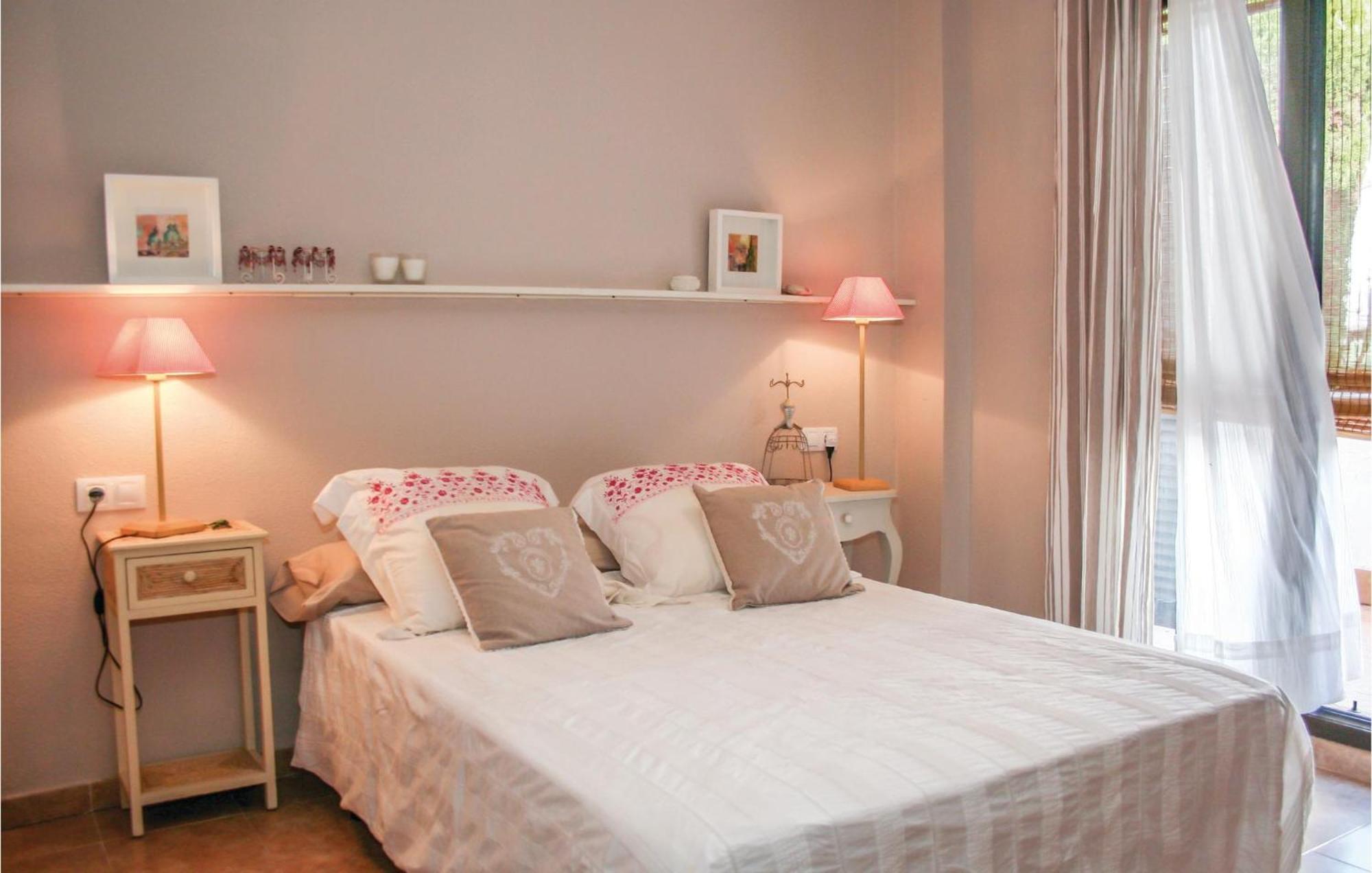 Beautiful Apartment In Alcossebre With Kitchen Eksteriør bilde