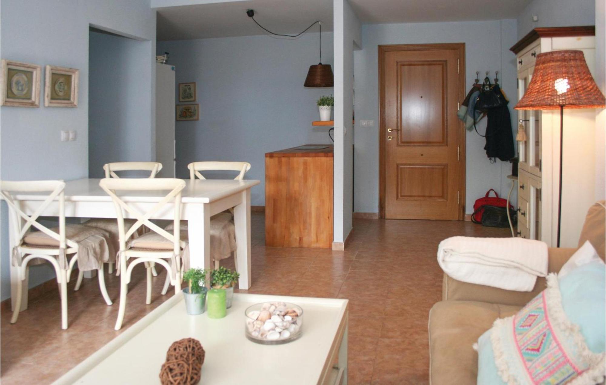 Beautiful Apartment In Alcossebre With Kitchen Eksteriør bilde