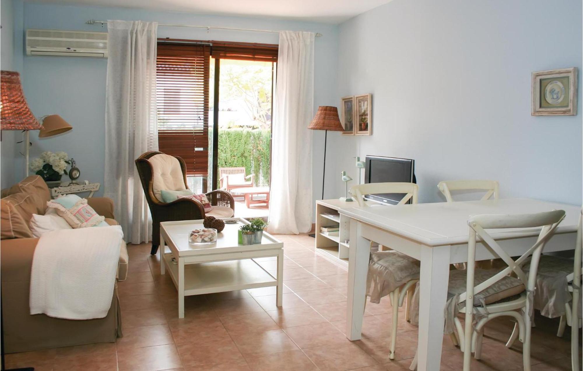 Beautiful Apartment In Alcossebre With Kitchen Eksteriør bilde